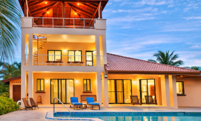 Beachfront Villa with a Pool and 360° Views